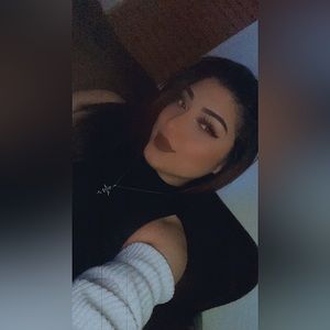 Meet your Posher, Maria